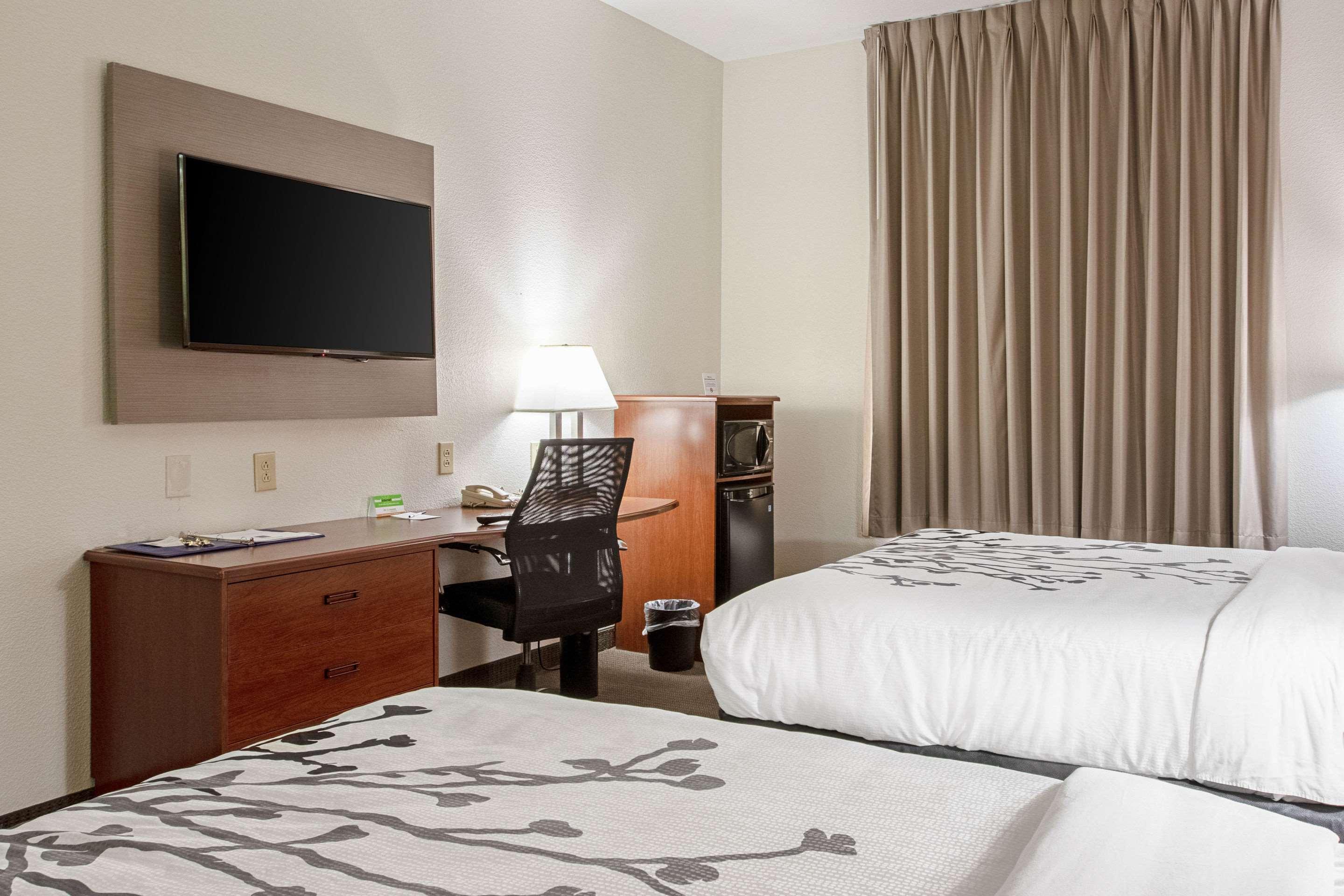 הובס Sleep Inn & Suites מראה חיצוני תמונה