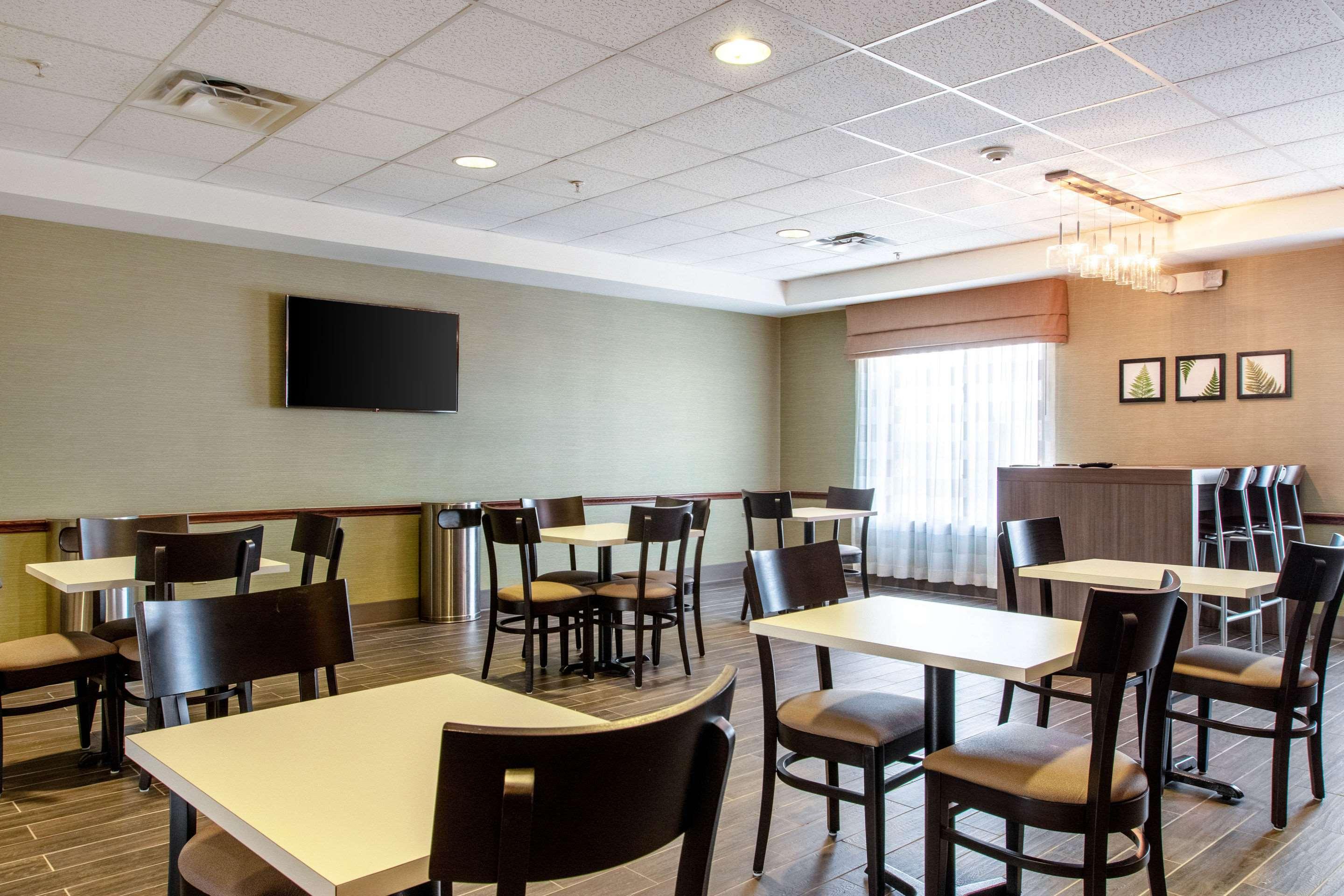 הובס Sleep Inn & Suites מראה חיצוני תמונה