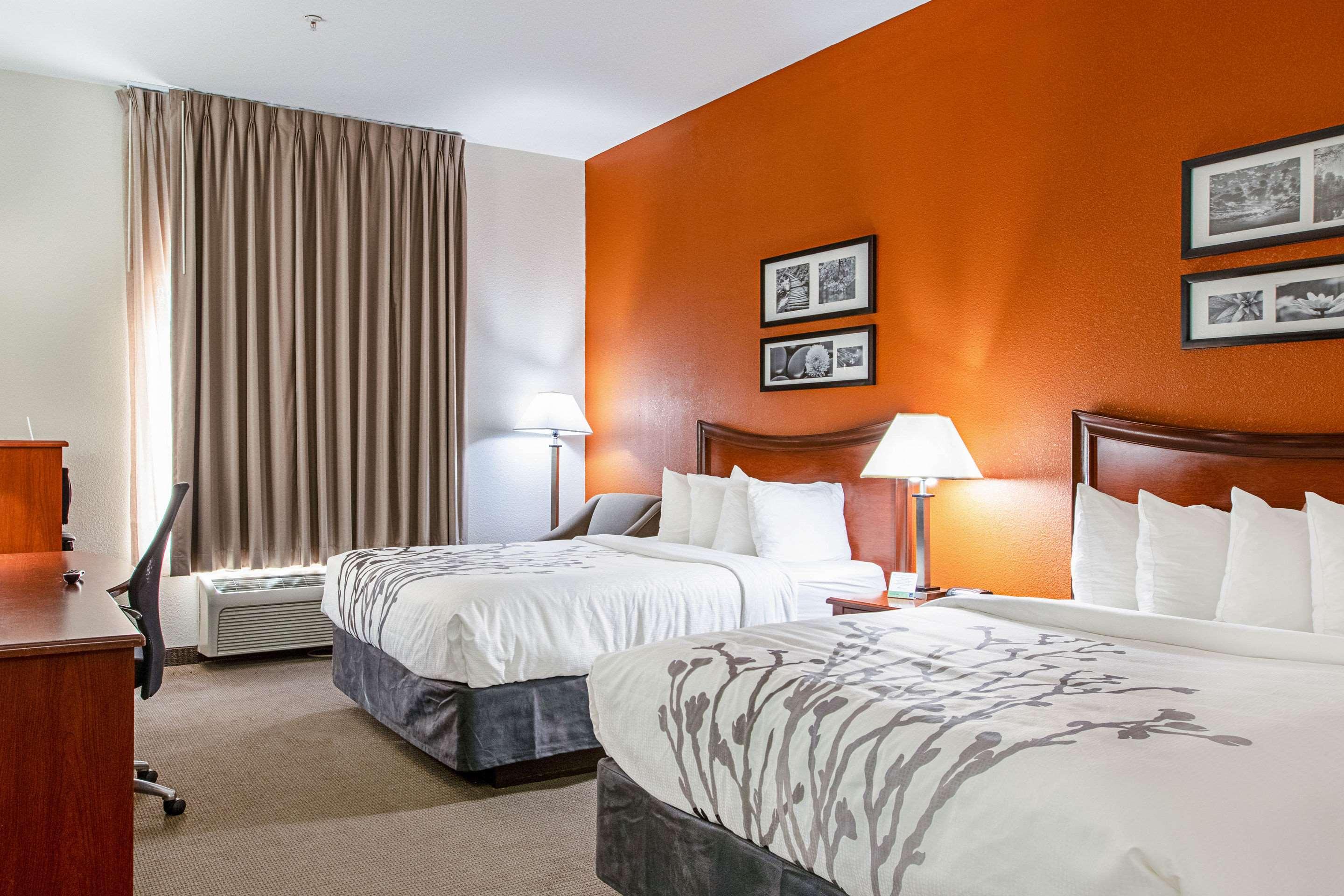 הובס Sleep Inn & Suites מראה חיצוני תמונה