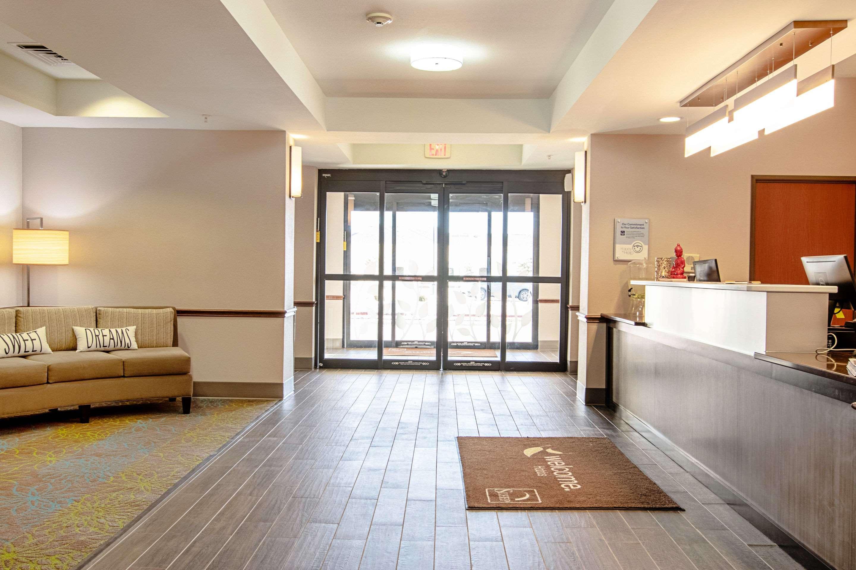 הובס Sleep Inn & Suites מראה חיצוני תמונה
