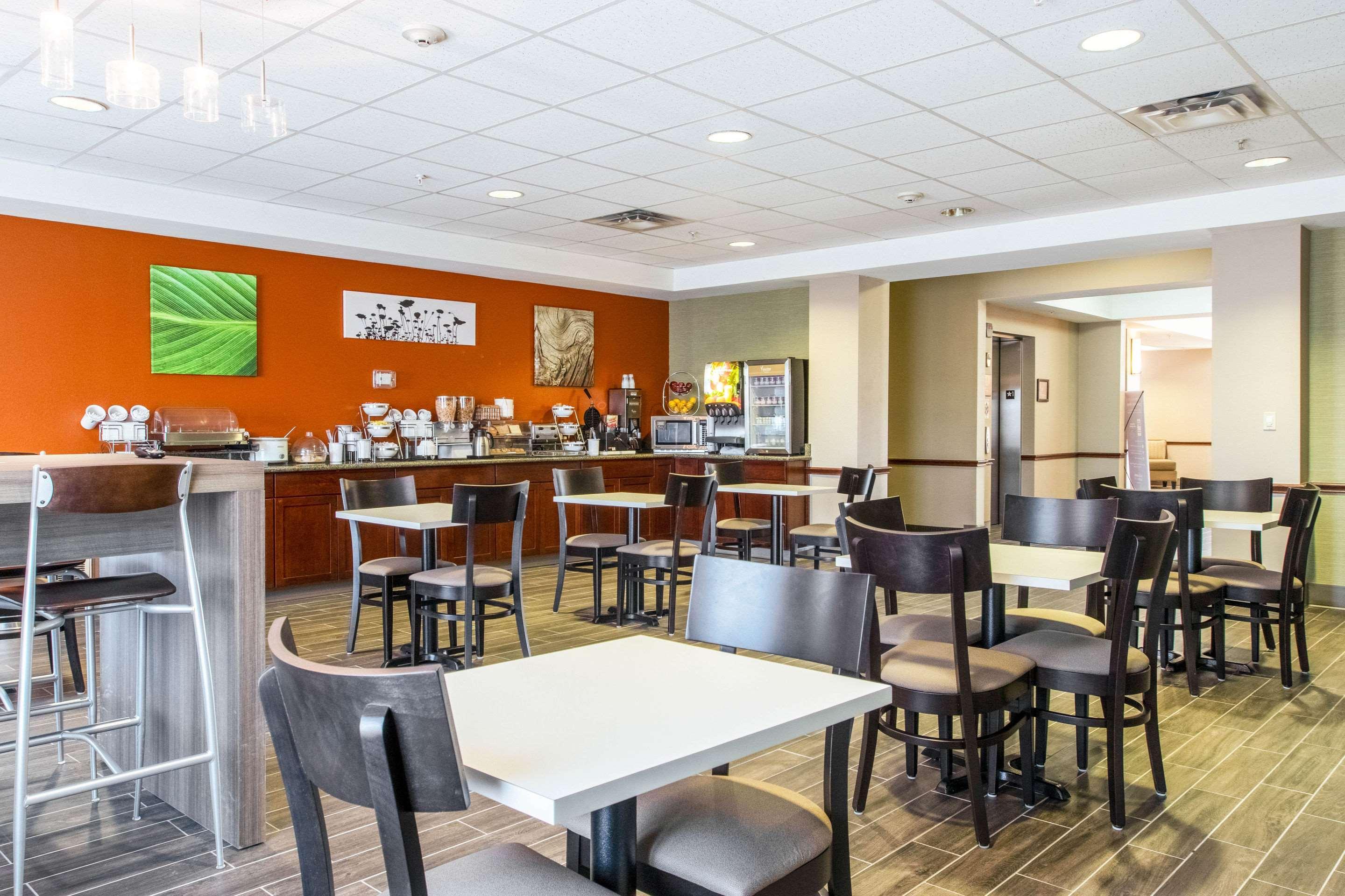 הובס Sleep Inn & Suites מראה חיצוני תמונה