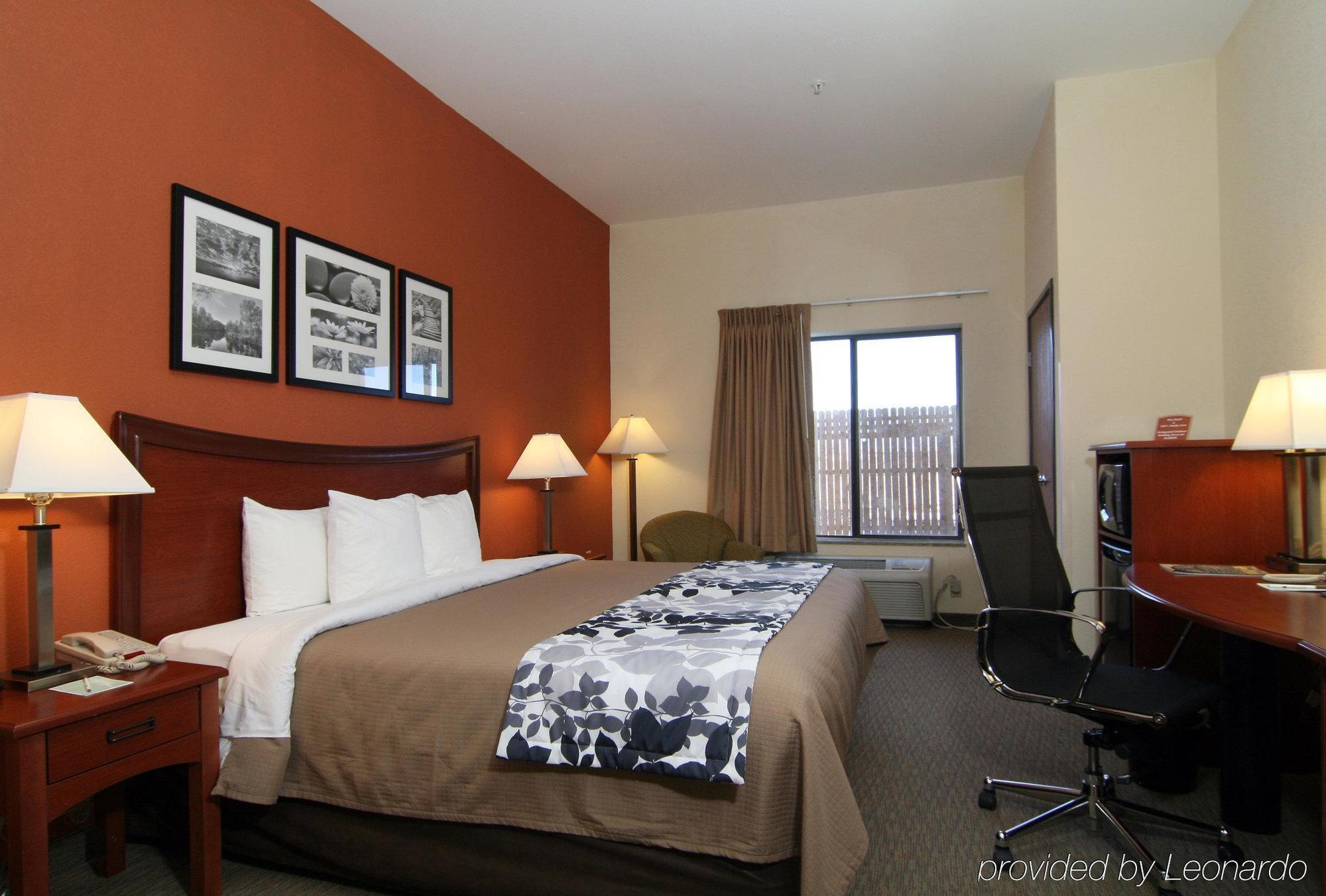 הובס Sleep Inn & Suites חדר תמונה