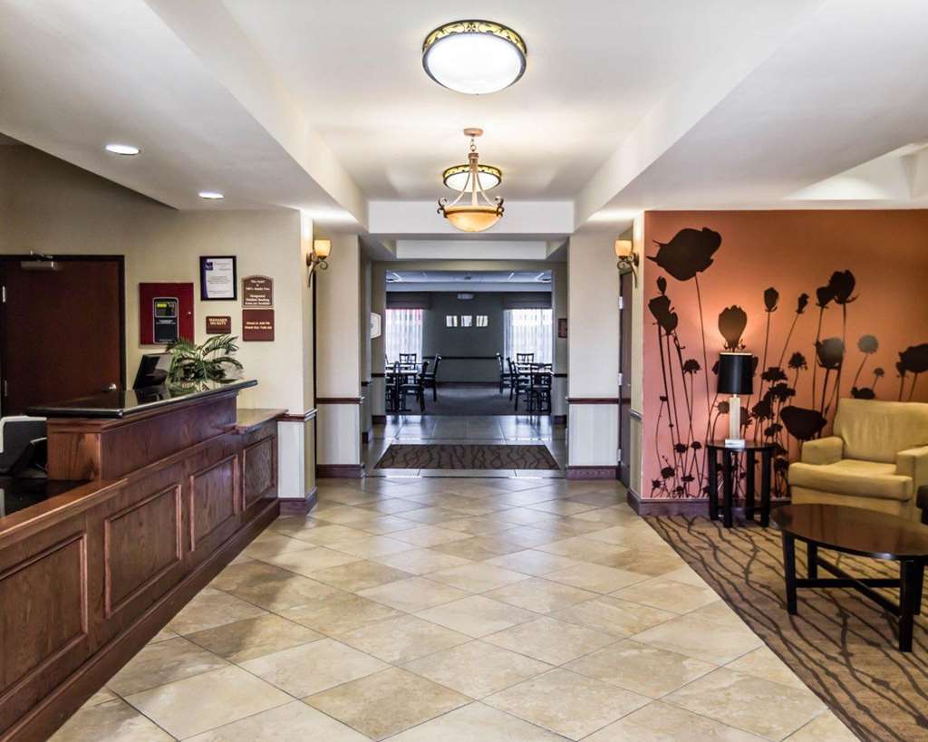 הובס Sleep Inn & Suites מראה פנימי תמונה